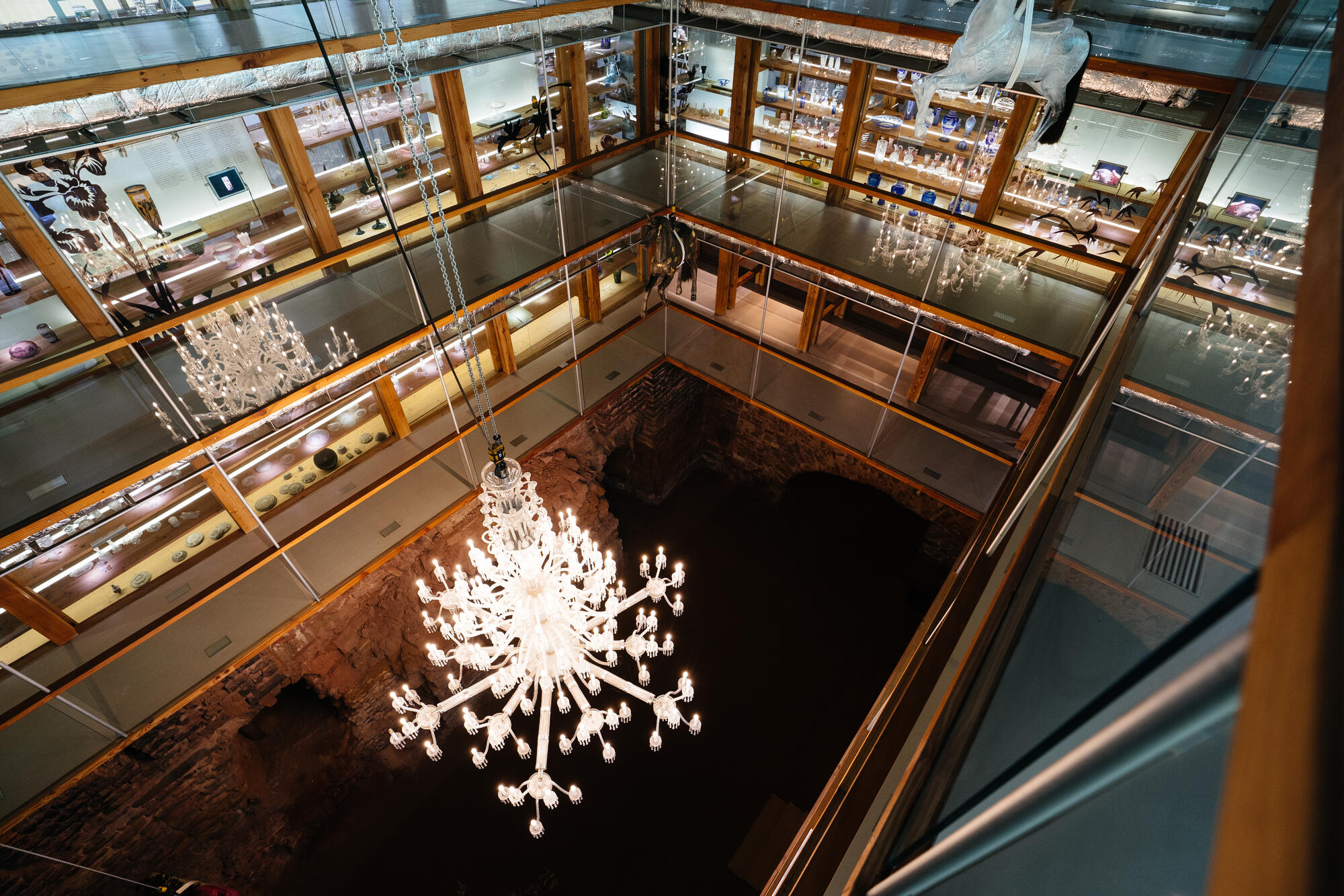 Cristallerie-Saint-Louis_Oliver-Raatz