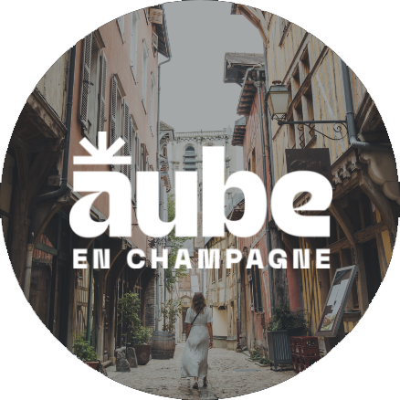 Rue pittoresque de l’Aube en Champagne